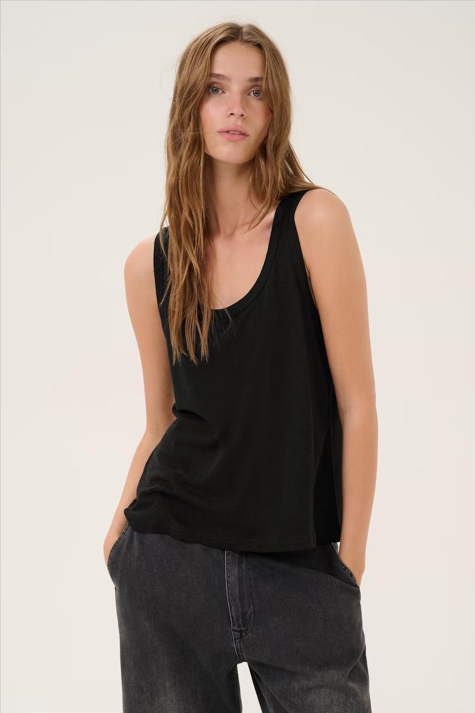 My Essential Wardrobe - Zwarte Lisa Linen top