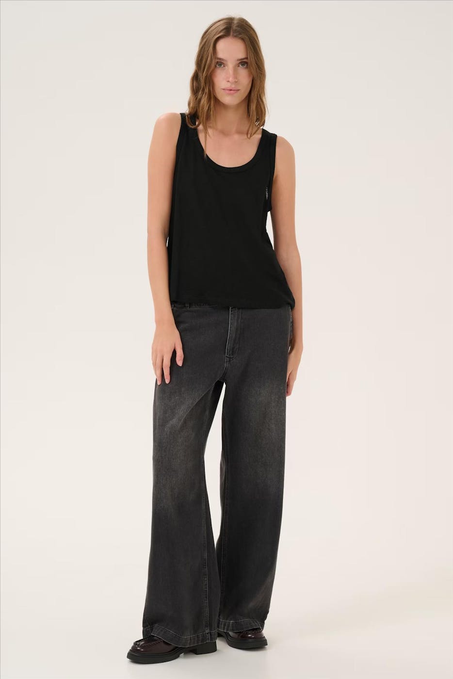 My Essential Wardrobe - Zwarte Lisa Linen top
