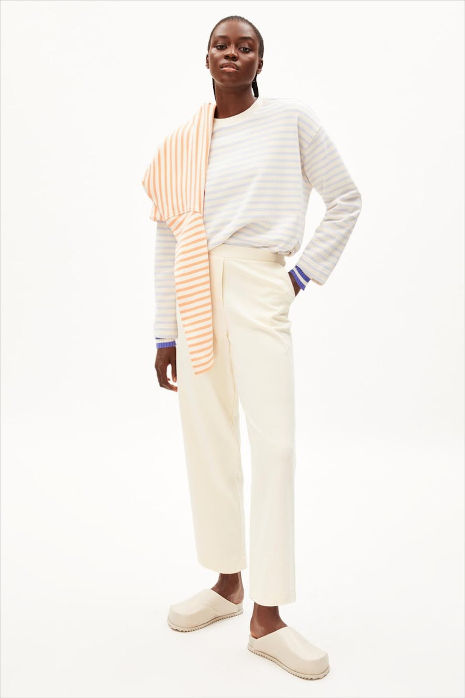 Armed Angels - Lichtblauwe-ecru Frankaa Stripe sweater