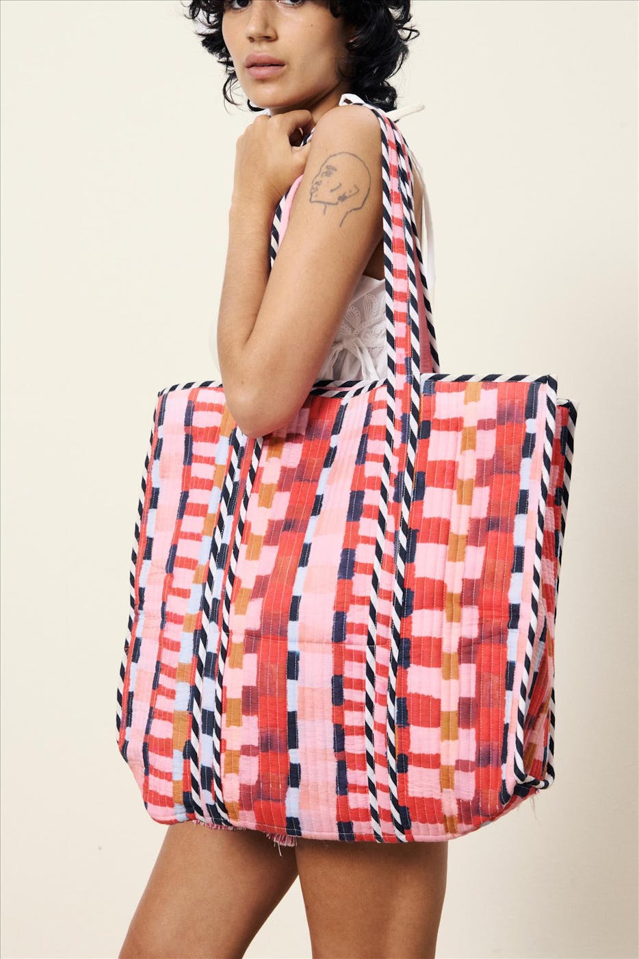 FRNCH - Roze Aise strandtas