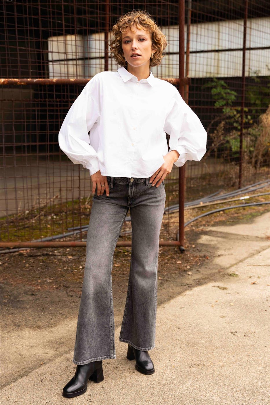 Tommy Jeans - Donkergrijze Sophie Flared jeans