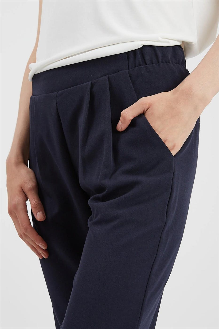 Minimum - Donkerblauwe Tapered Sofja broek