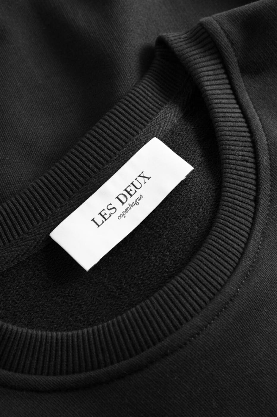 LES DEUX - Zwarte Script sweater