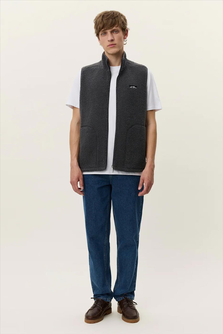 LES DEUX - Donkergrijze Creed Teddy vest