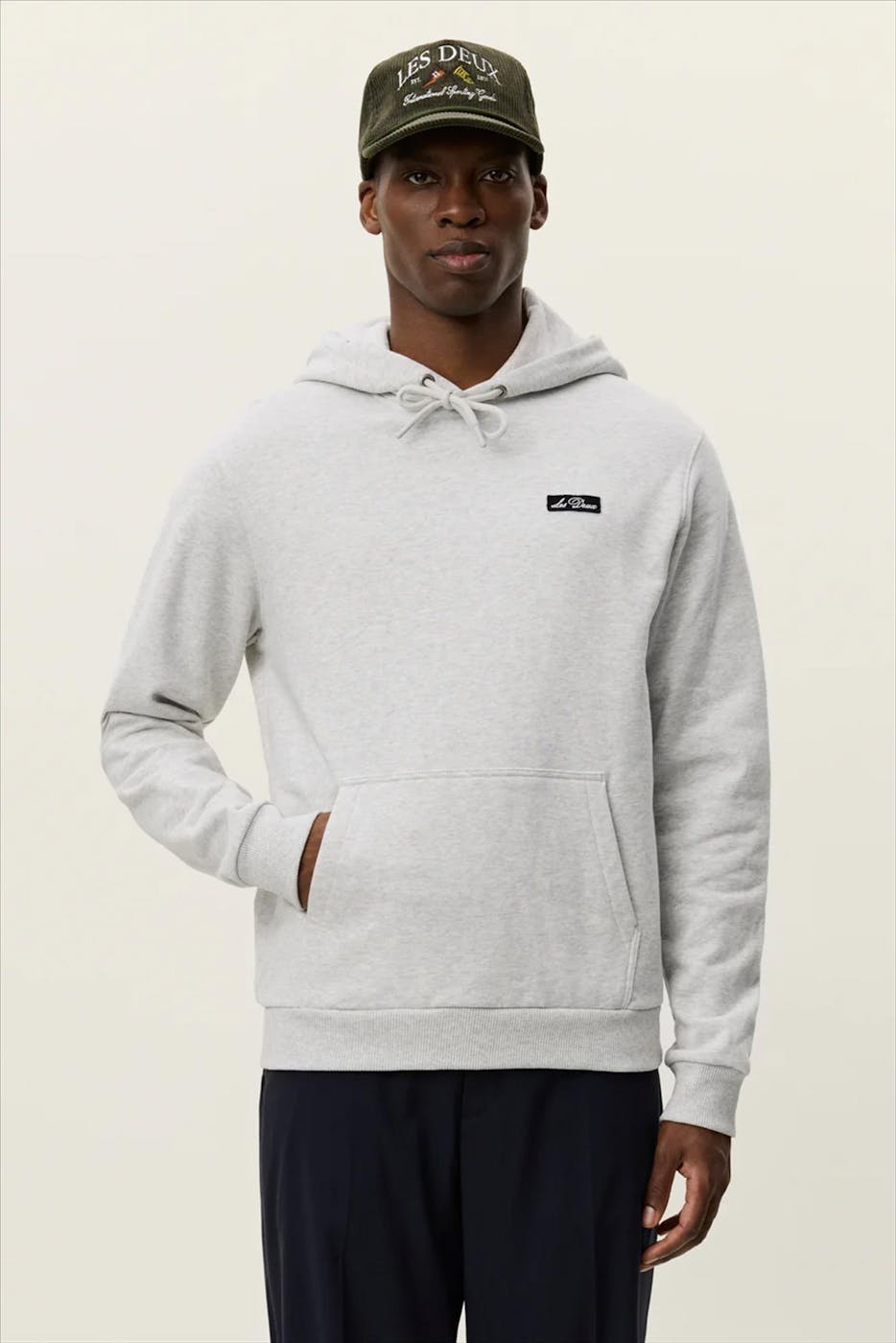 LES DEUX - Lichtgrijze Patch hoodie