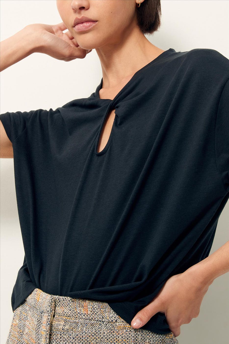 Sessùn - Zwarte Tootwist T-shirt