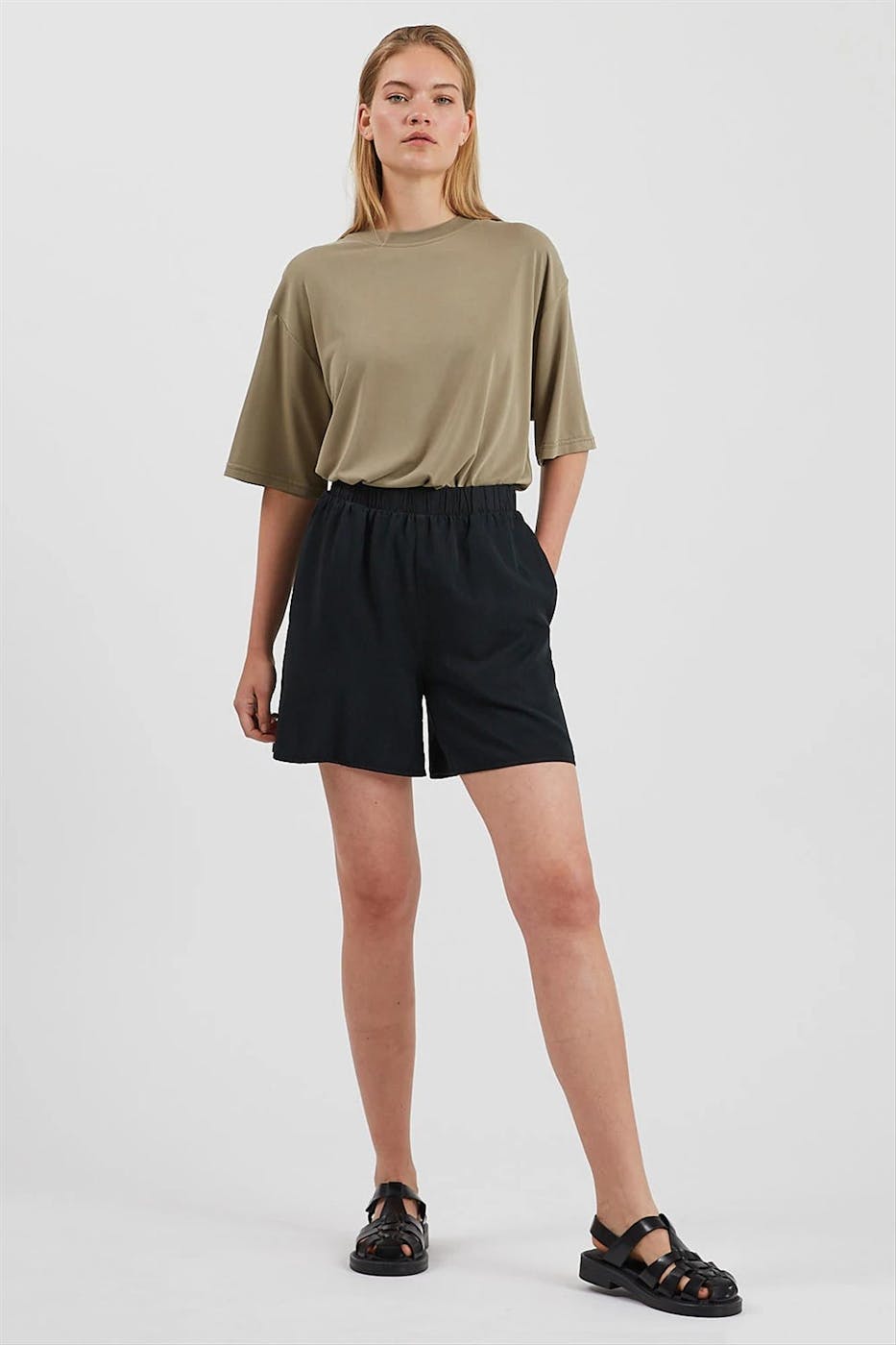 Minimum - Zwarte Acazio short