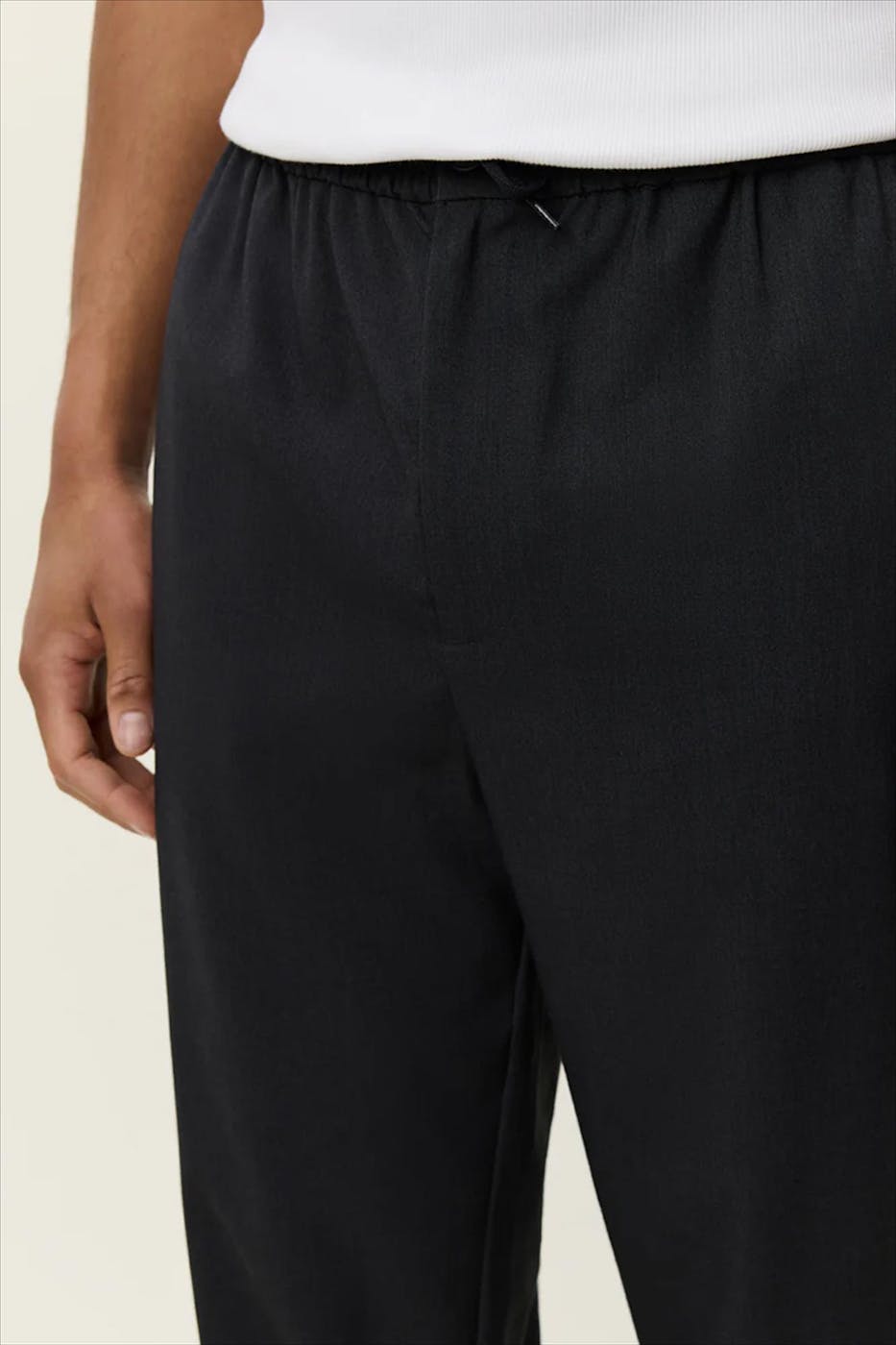 LES DEUX - Donkergrijze Como tapered Drawstring broek