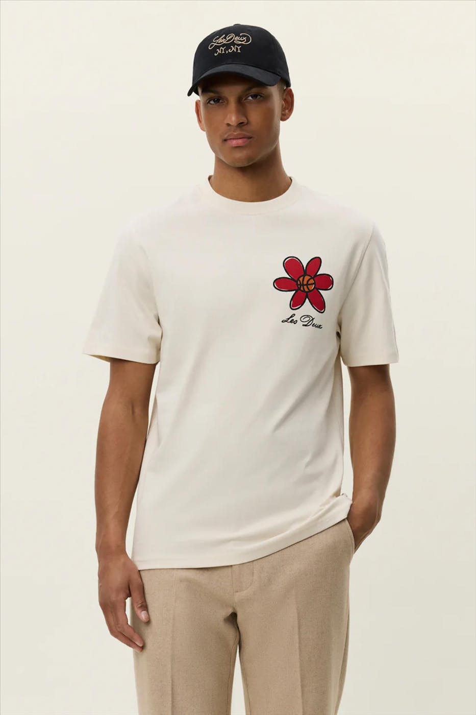 LES DEUX - Ecru Flower Basket T-shirt