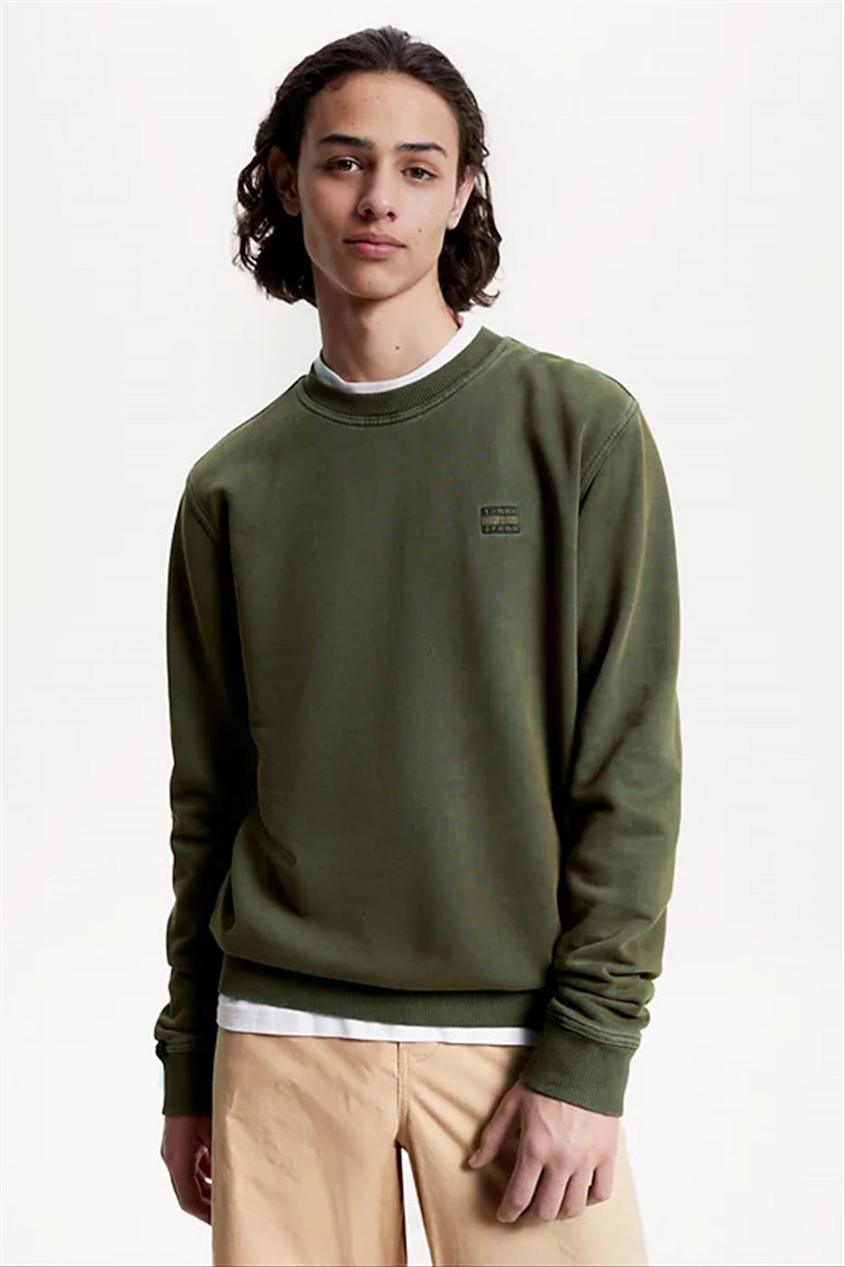 Tommy Jeans - Kaki Tonal Badge sweater