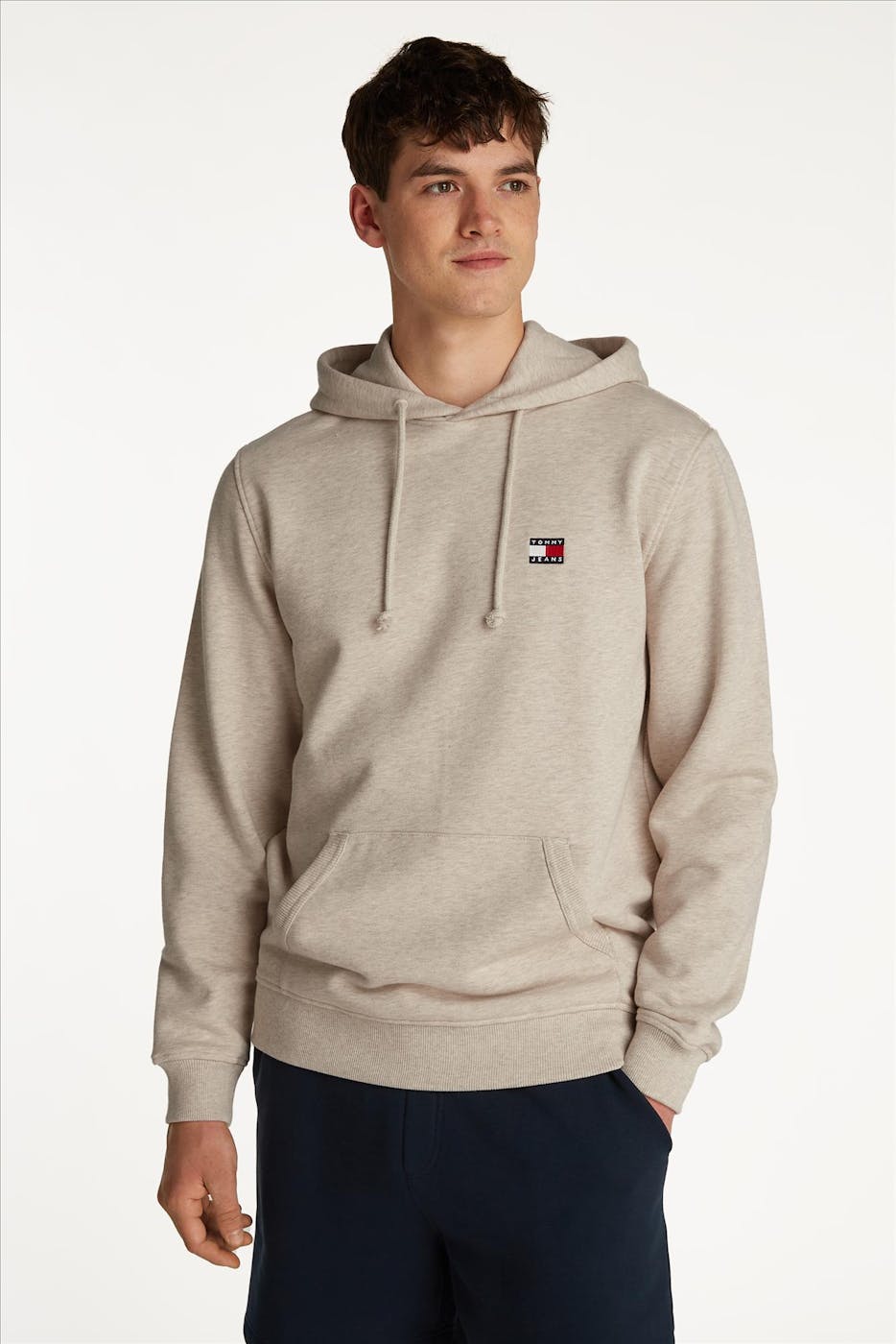 Tommy Jeans - Grijsbeige Badge hoodie