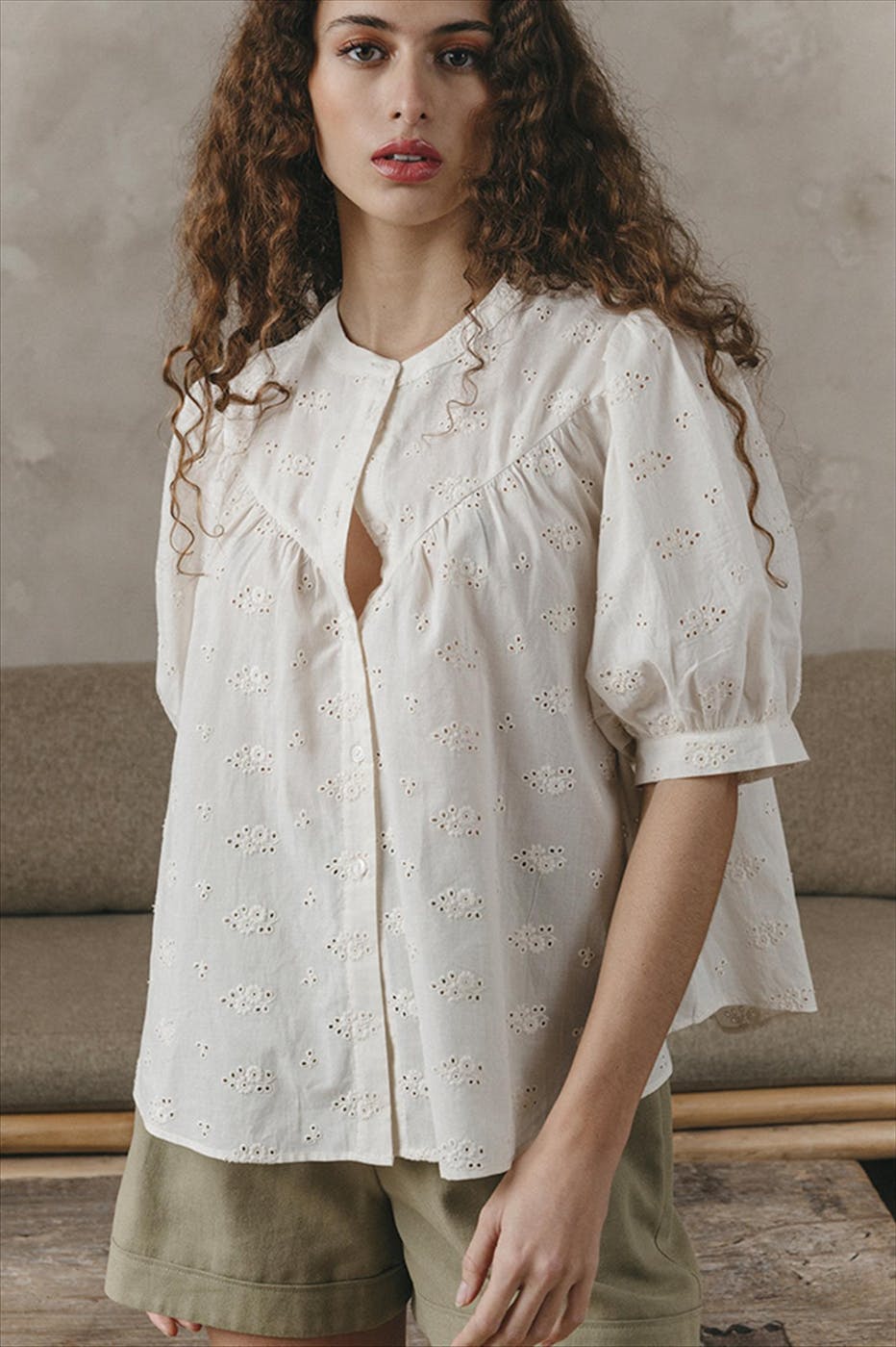 Grace & Mila - Beige Jade blouse