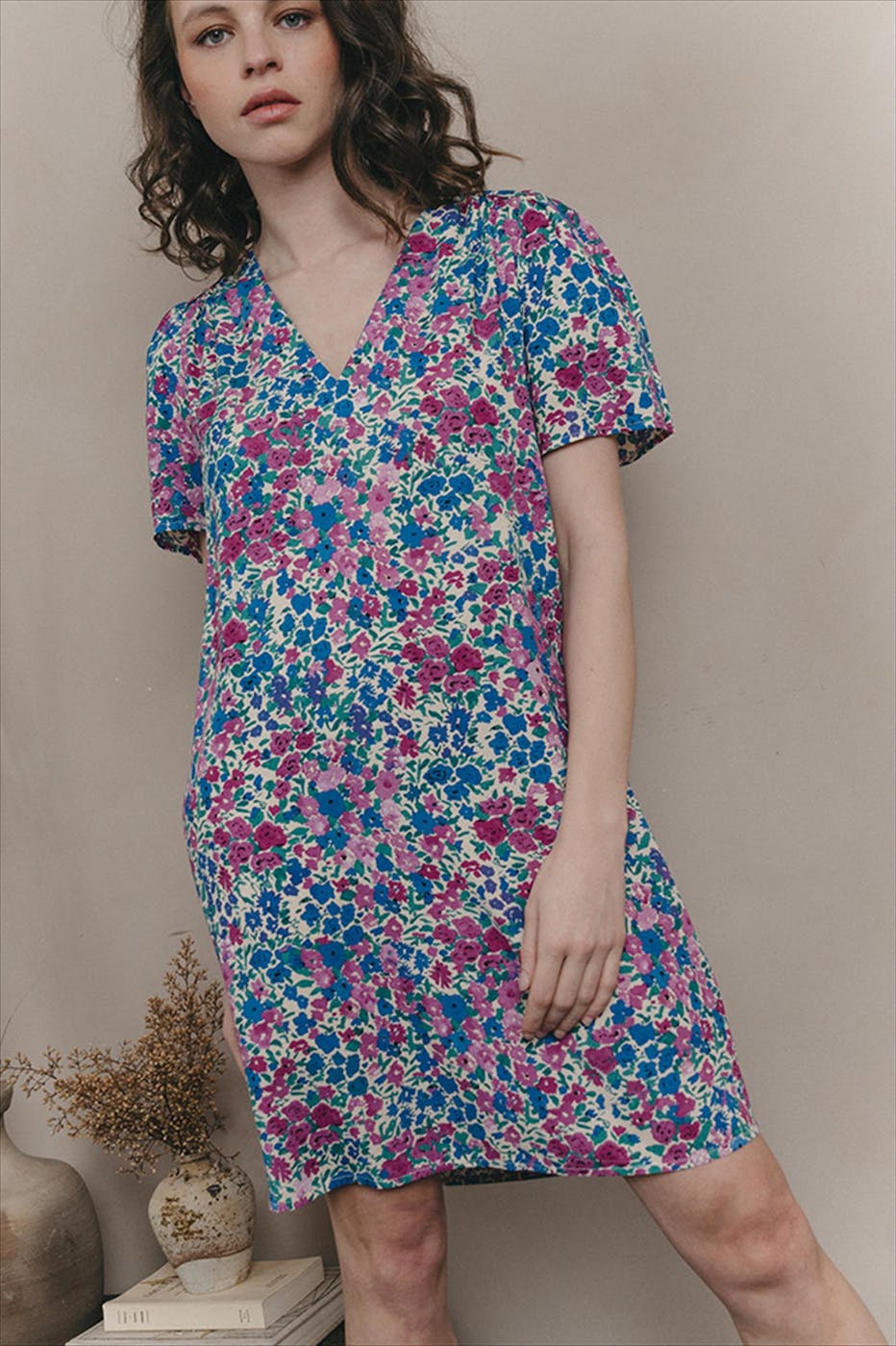 Grace & Mila - Beige-blauw-paars Jara kleed
