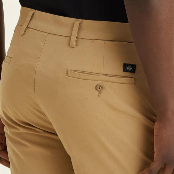 Dockers - Beige Modern chino short