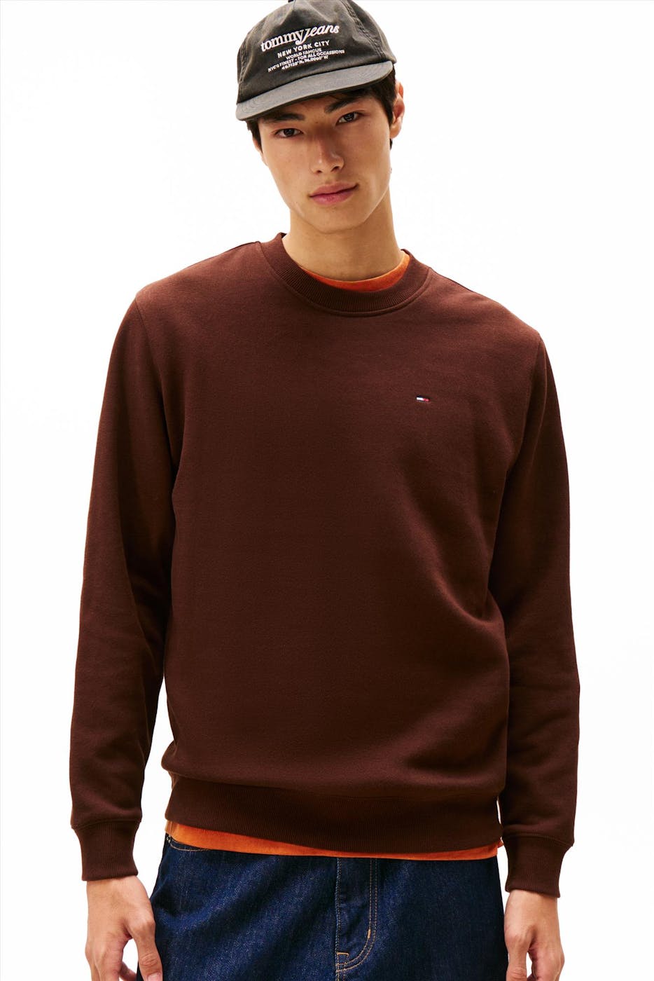 Tommy Jeans - Donkerbruine Regular Flag sweater