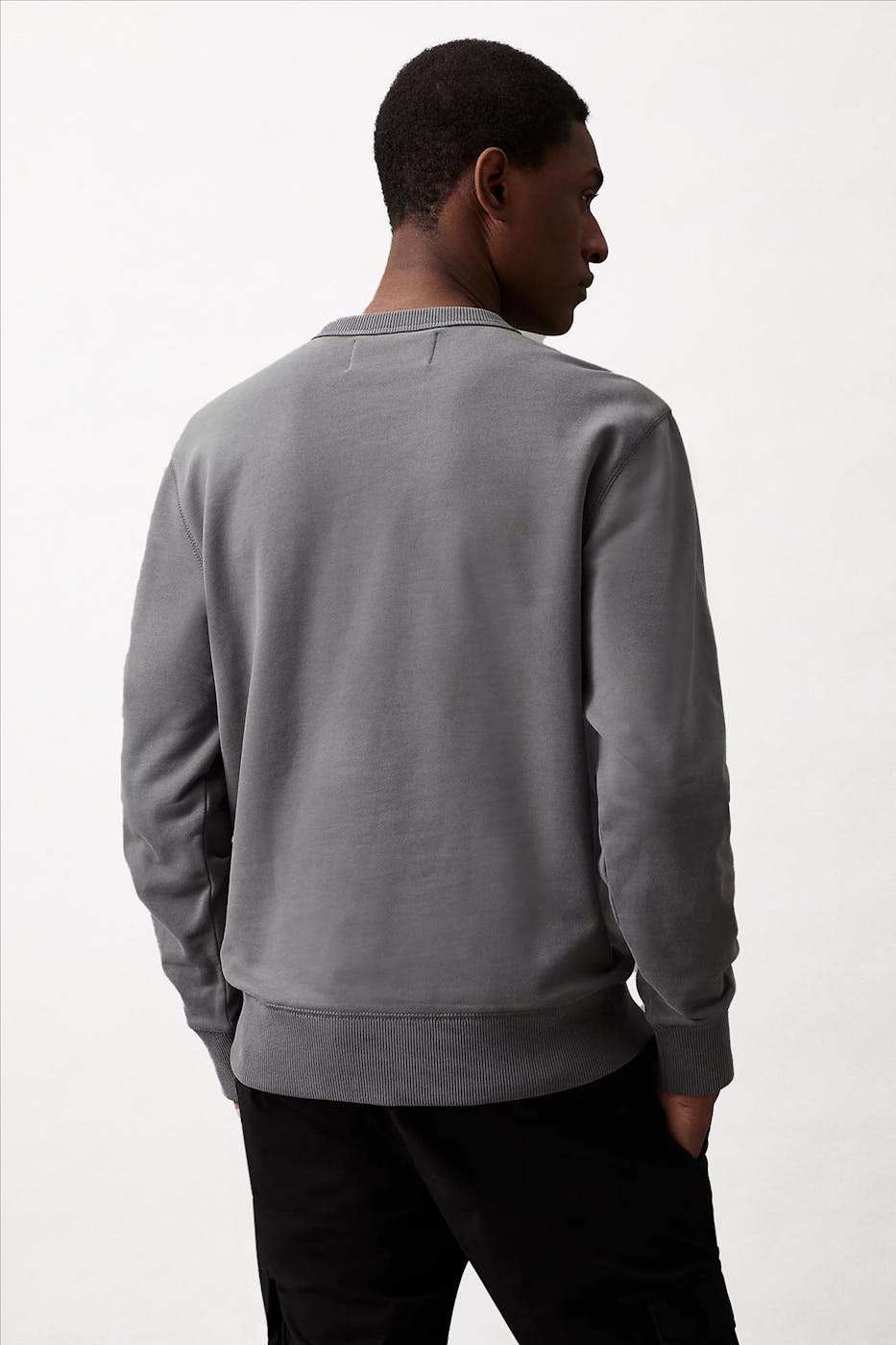 Calvin Klein Jeans - Donkergrijze Badge sweater