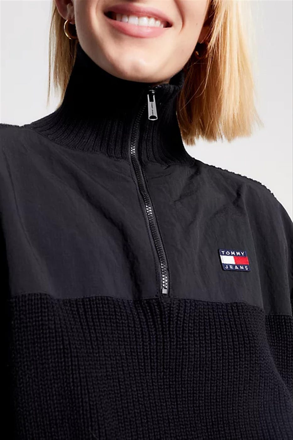 Tommy Jeans - Zwarte Half Zip Badge Rib trui