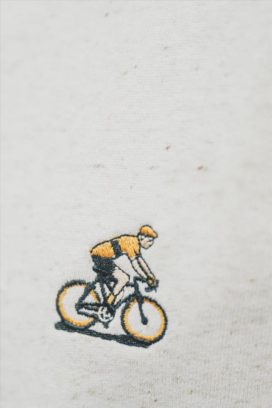 VANDAL - Beige Heritage sweater