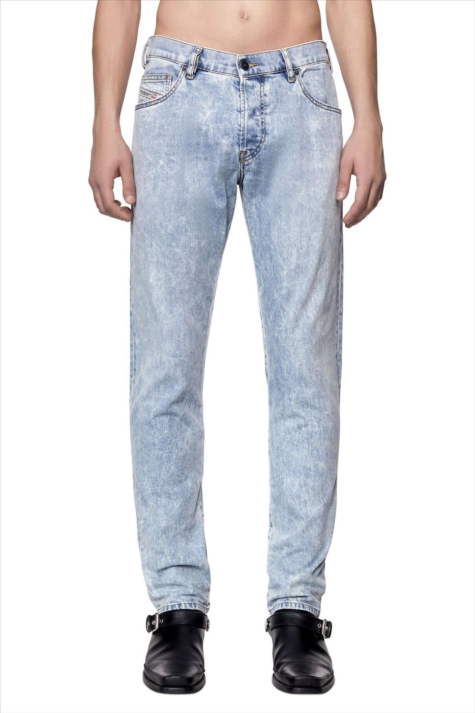 Diesel - Lichtblauwe D-Yennox tapered jeans