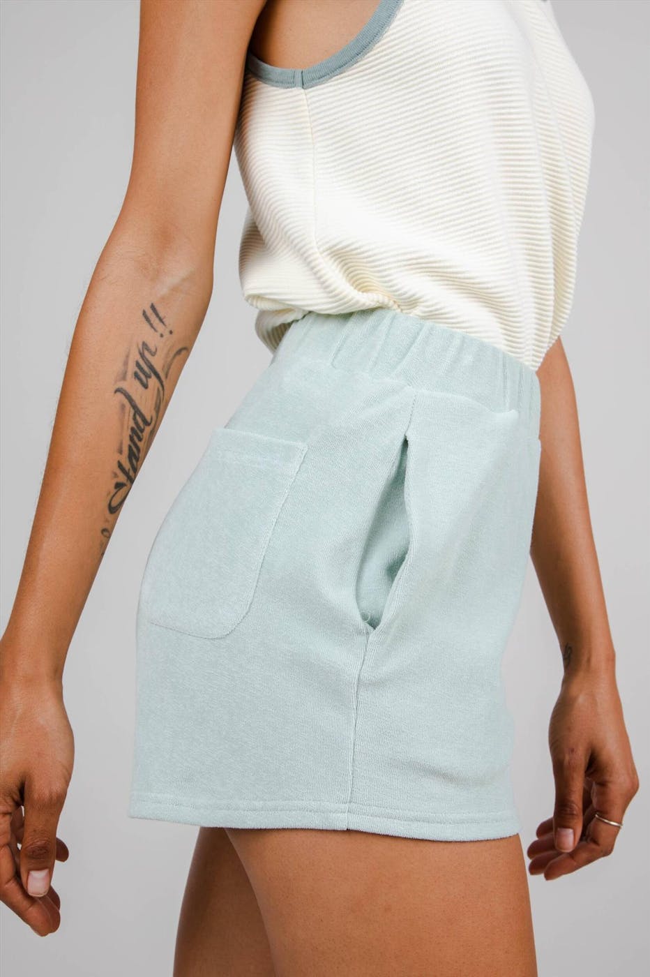 Brava - Muntgroene Morera short