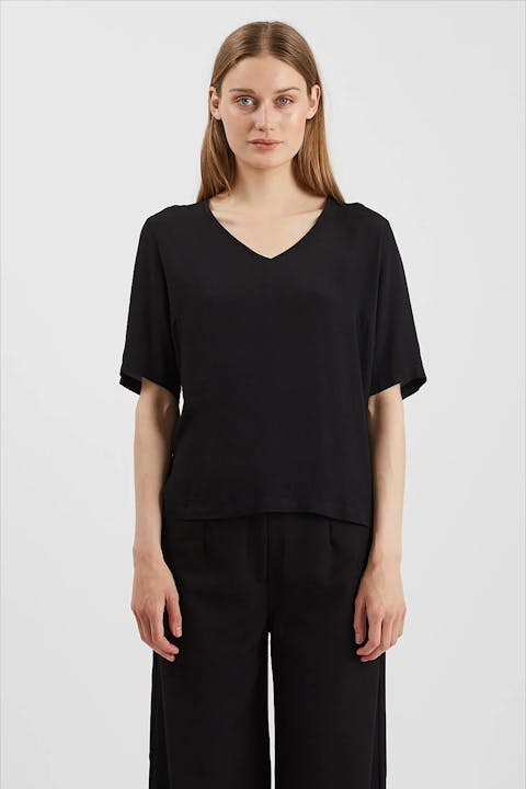 Minimum - Zwarte Elvire V-neck blouse
