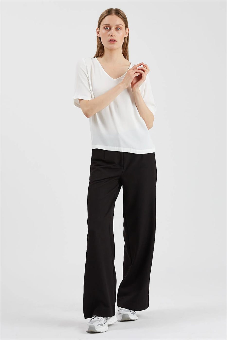 Minimum - Witte Elvire V-neck blouse