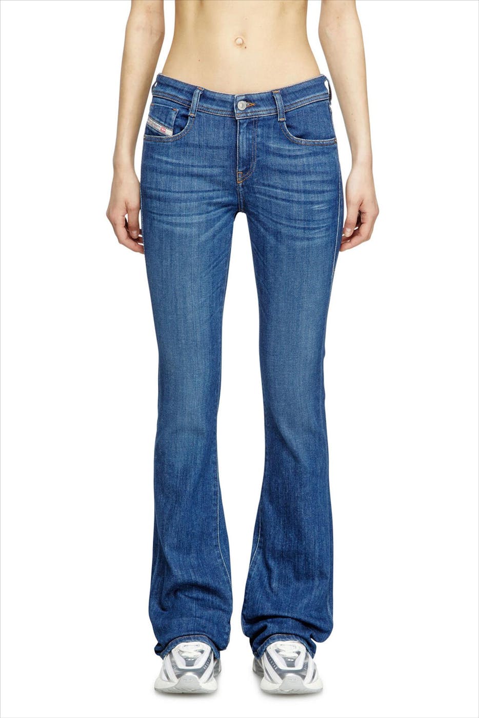 Diesel - Middenblauwe 1969 D-Ebbey bootcut jeans