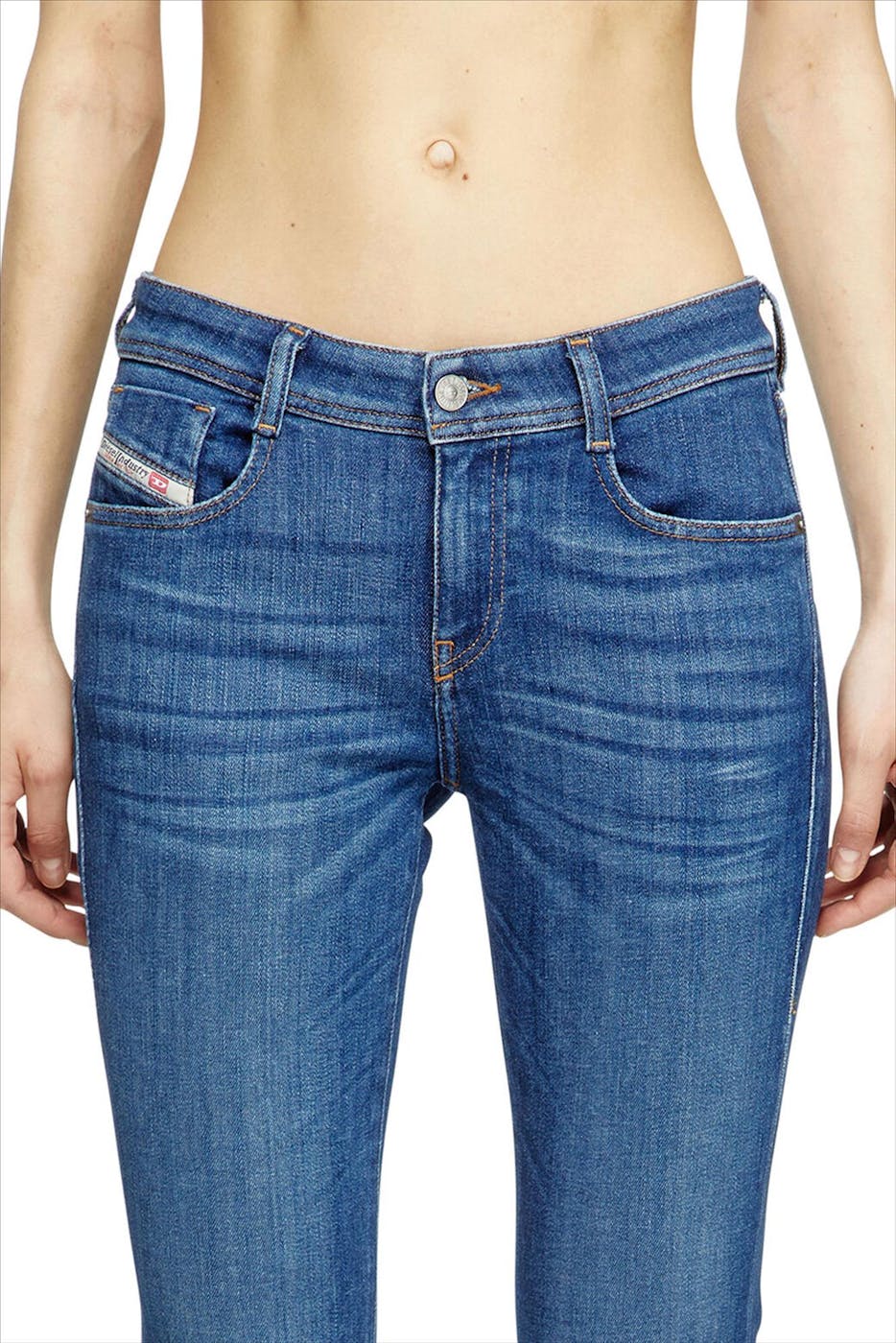 Diesel - Middenblauwe 1969 D-Ebbey bootcut jeans