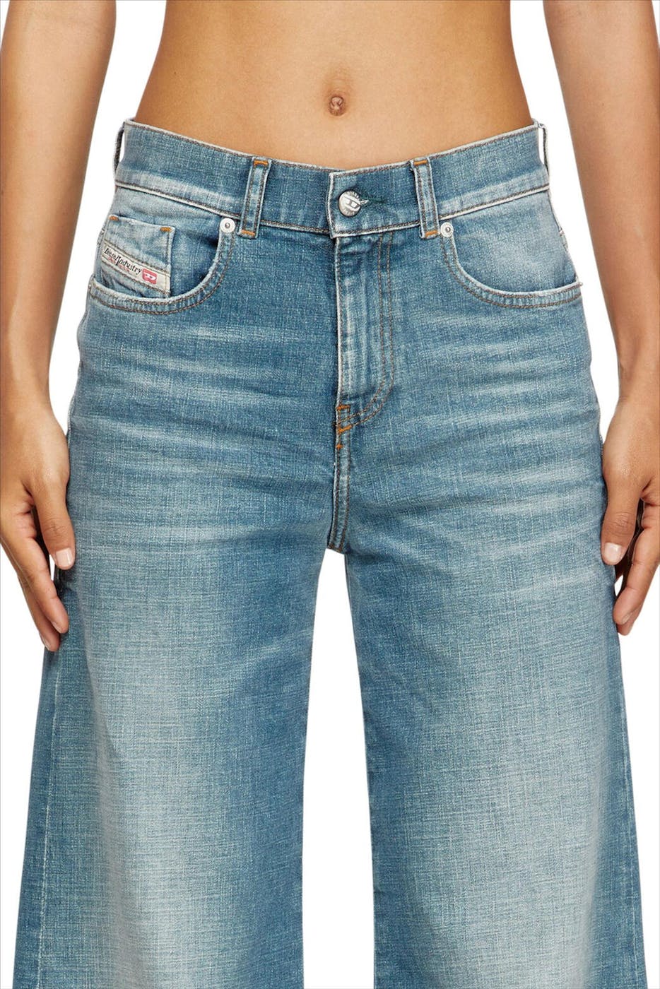 Diesel - Lichtblauwe 1978 D-Akemi flare jeans