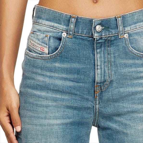 Diesel - Lichtblauwe 1978 D-Akemi flare jeans