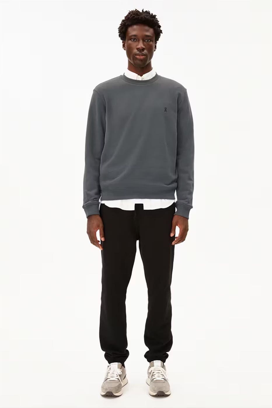 Armed Angels - Donkergrijze Baaro sweater