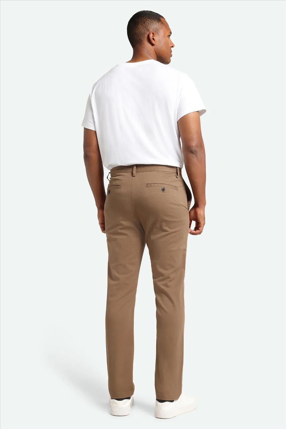Minimum - Bruine Deacon chino