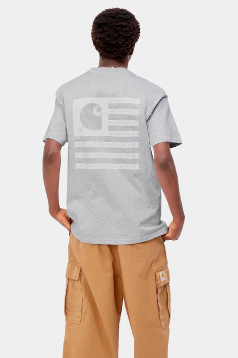 Carhartt WIP - Lichtgrijze Label State Flag T-shirt