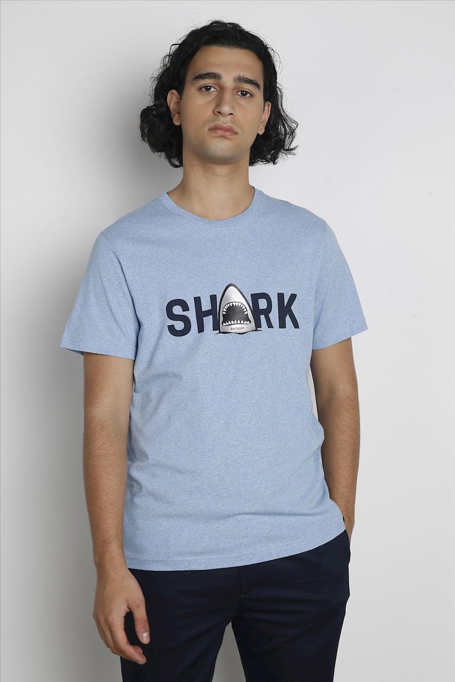 Antwrp - Lichtblauwe Shark T-shirt
