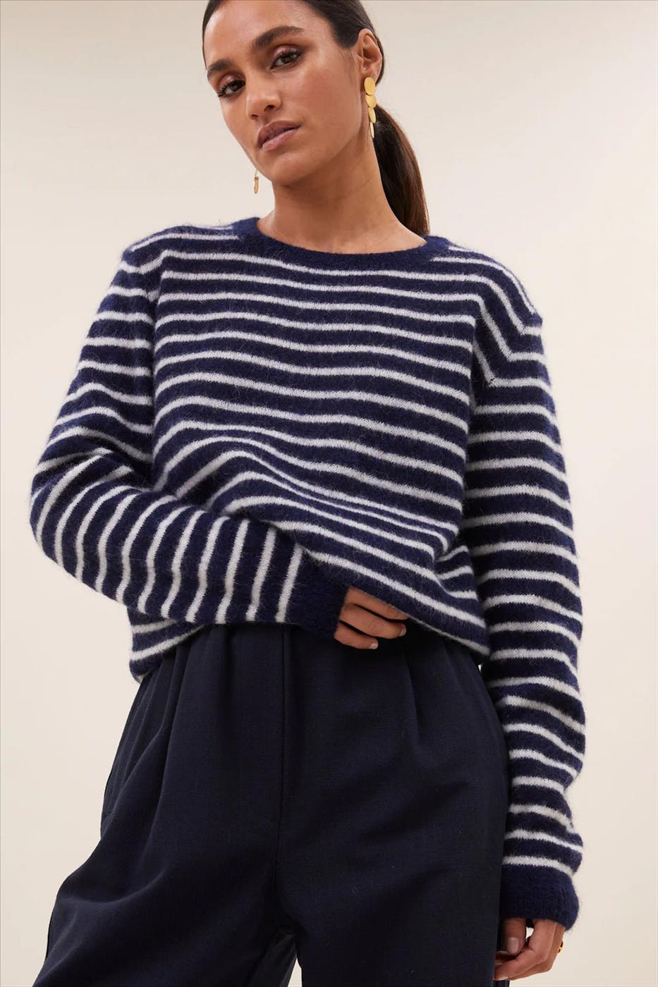 BY BAR - Donkerblauwe Benny stripe trui