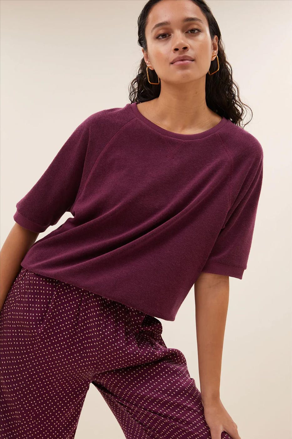 BY BAR - Bordeauxpaarse Neva Slub sweater