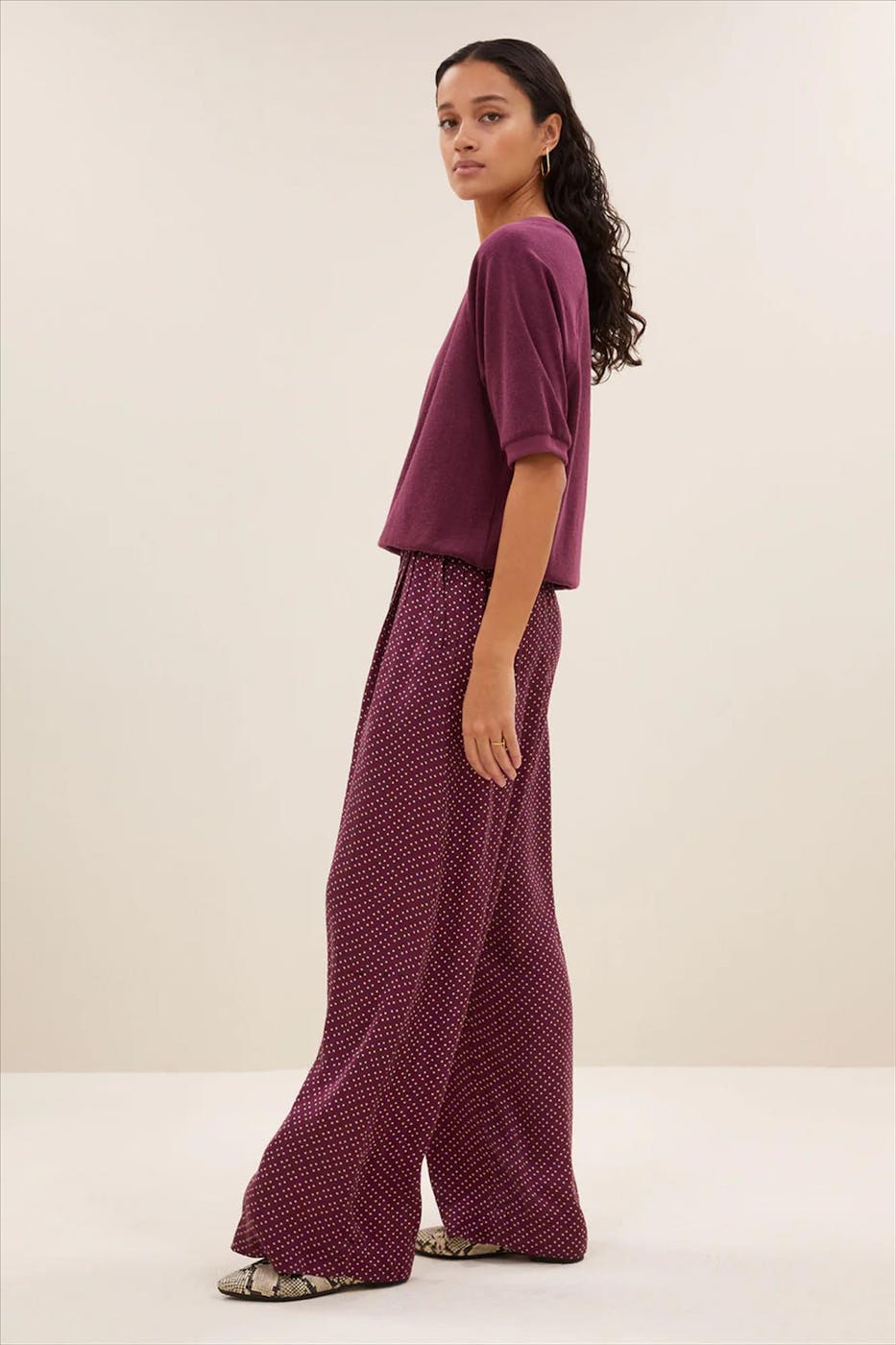 BY BAR - Bordeauxpaarse Neva Slub sweater