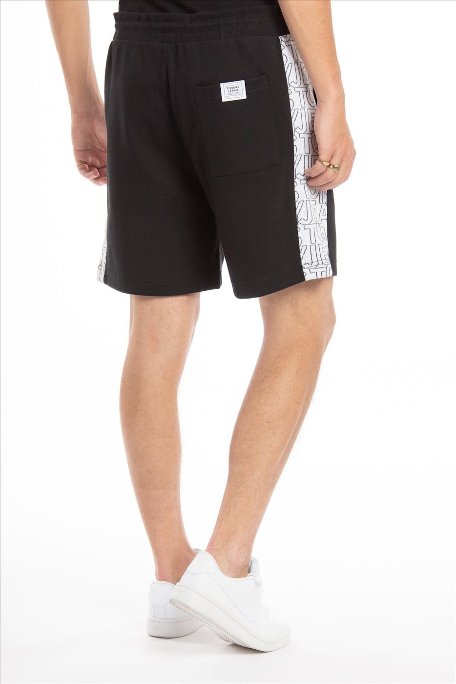 Tommy Jeans - Zwart-witte TJM Corp Short
