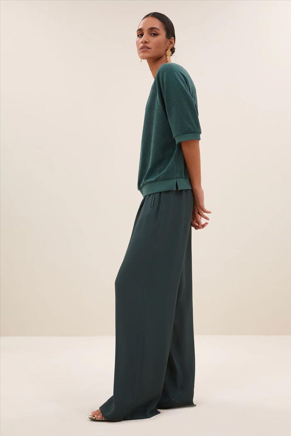 BY BAR - Donkergroene Neva Slub sweater