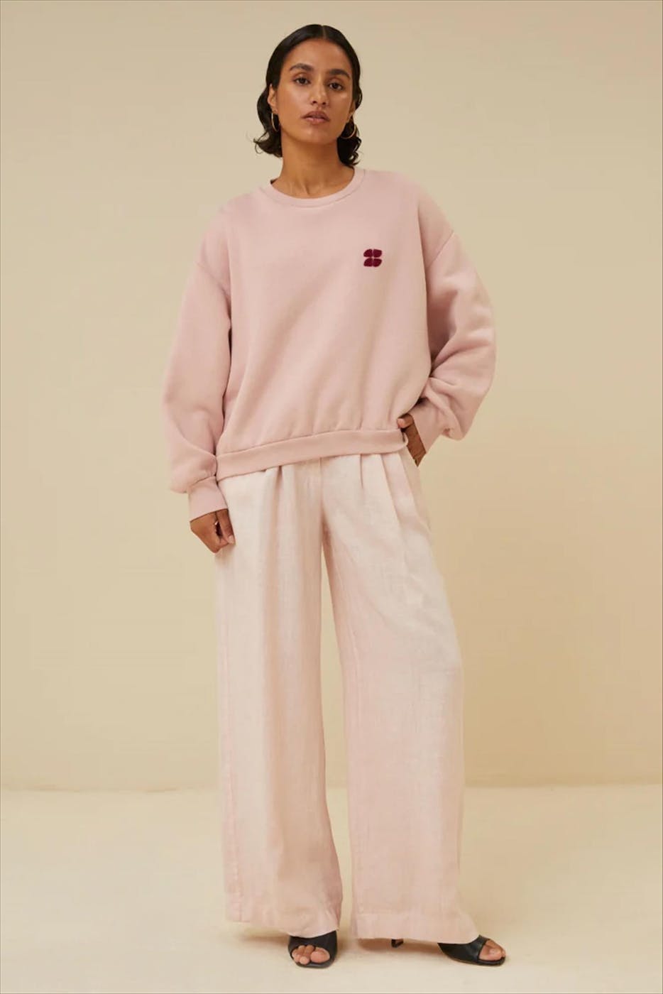 BY BAR - Lichtroze Bibi Short Logo sweater