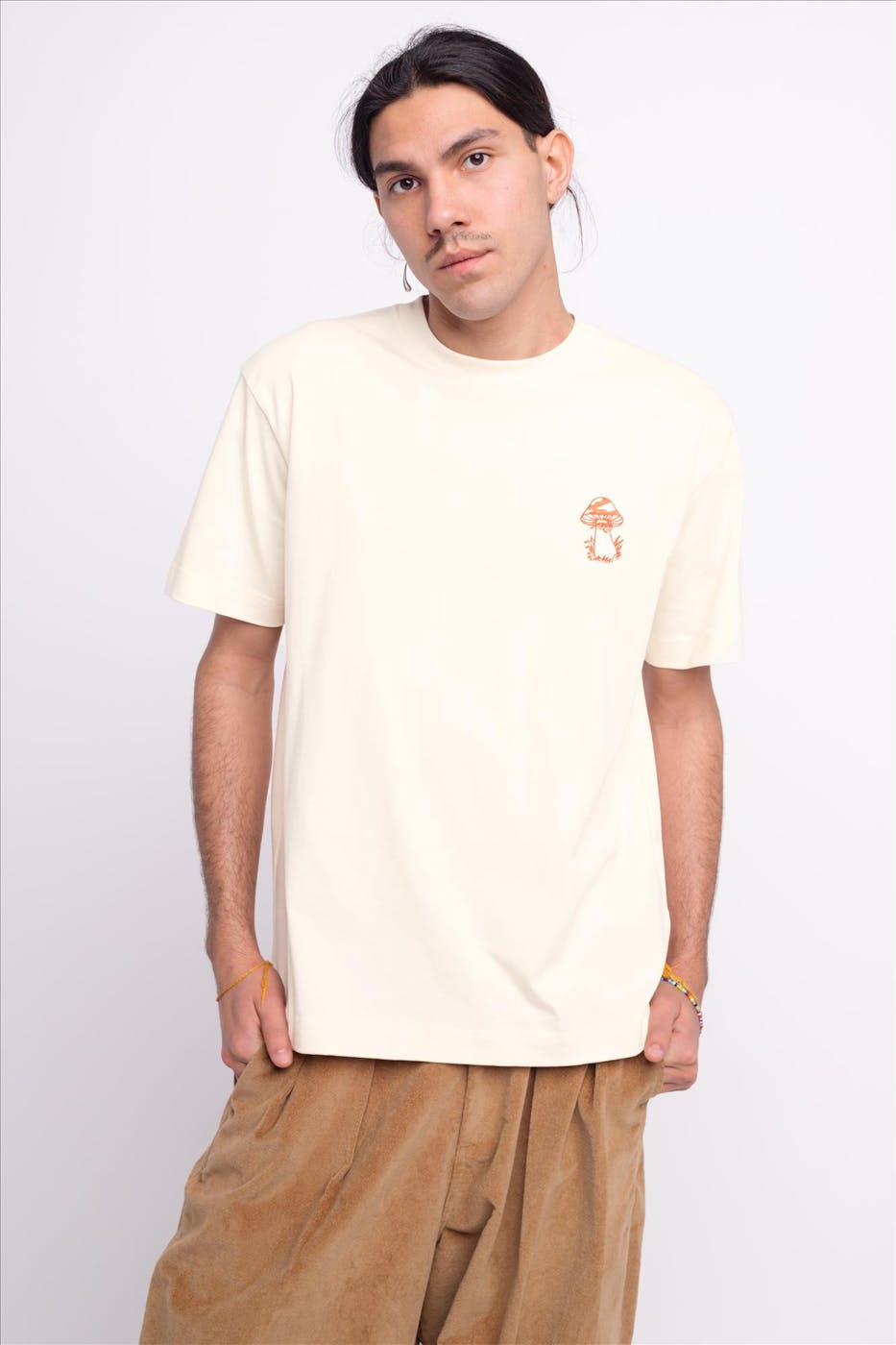 OLOW - Ivoor Hats Club T-shirt
